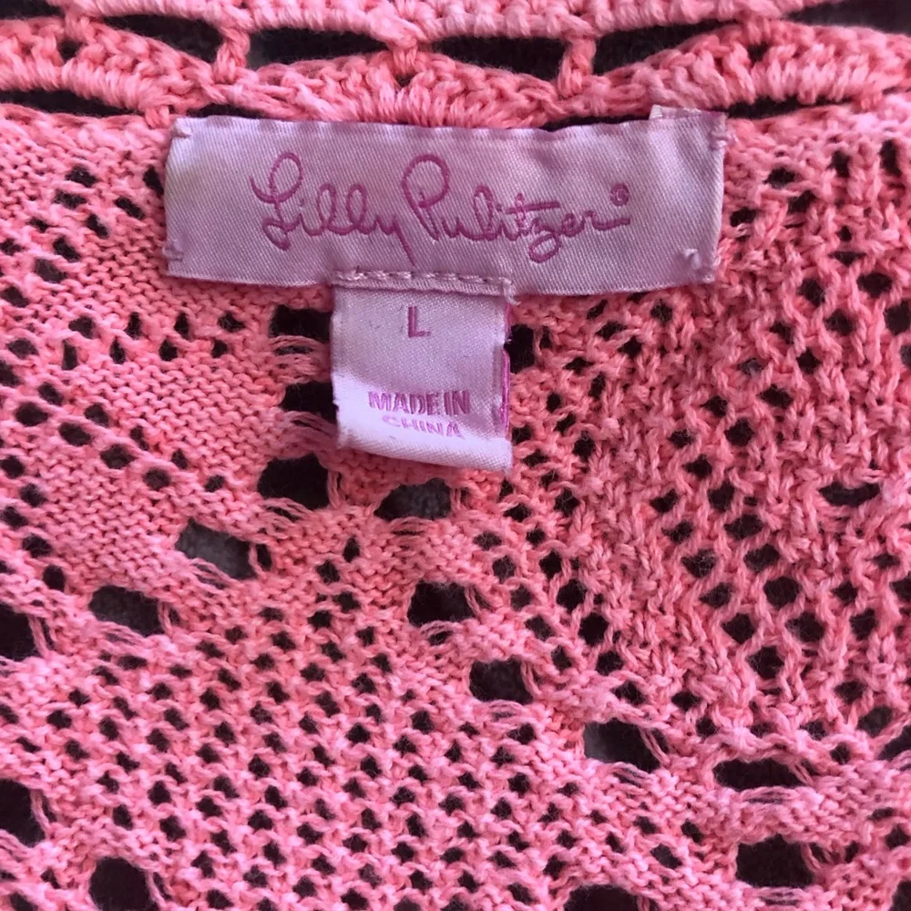 Lilly Pulitzer Coral Crochet “Athena” Tunic
Size Large. NWOT - Picture 6 of 11